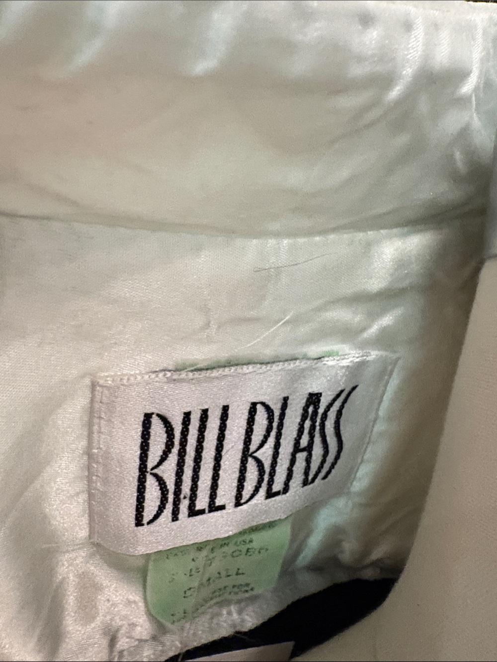 Black Velvet Bill Blass late 70’s-early 80’s dressing gown. - Picture 3 of 5